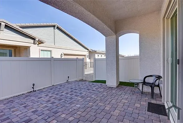 209 Coltrane Canyon Ave — Photo 24