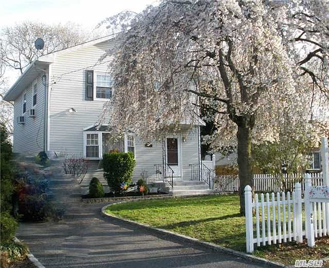 1st image of 2A Evans Ave