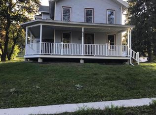 245 Riverside Dr, Factoryville, PA 18419