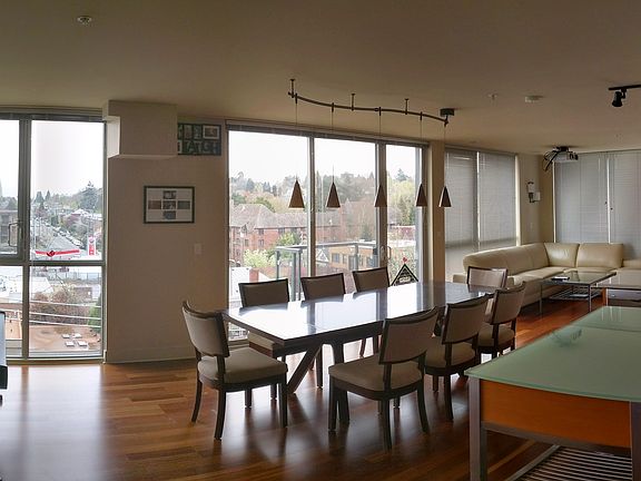 2nd image of 530 Broadway E #609F