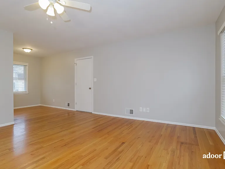 405 Grant St — Photo 6