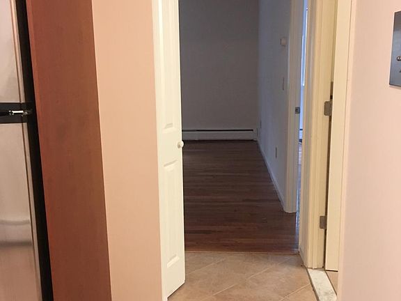 5th image of 15 Douglas Ter APT 511