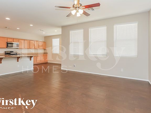 2nd image of 7506 Edgartown Harbor St
