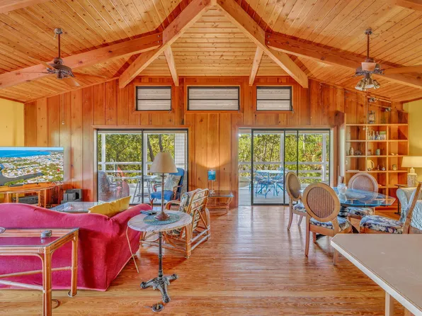 708 N Lake Dr, Key Largo, FL 33037
