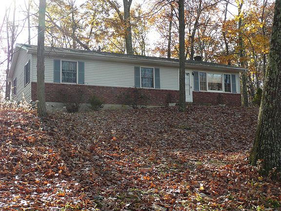 2nd image of 60 Maple Hill Dr