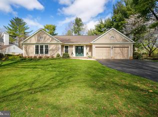 12016 Trailridge Dr, Potomac, MD 20854
