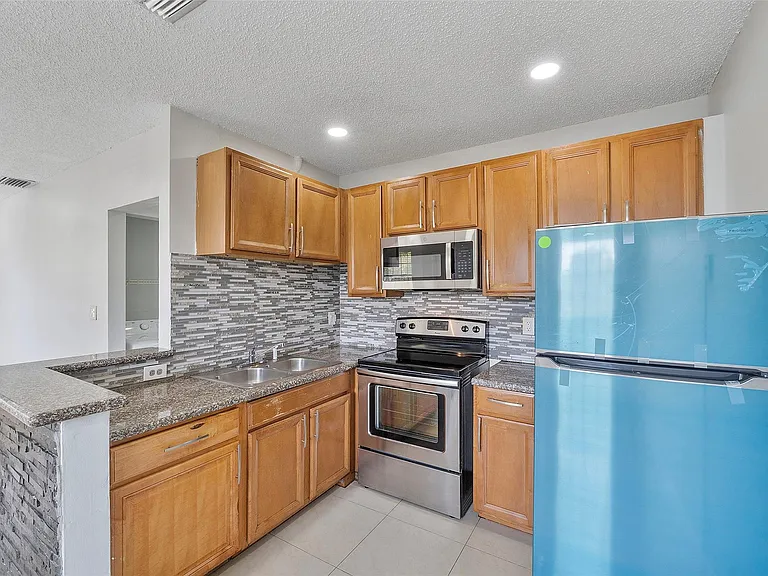 2854 Coral Springs Dr #2854 — Photo 5