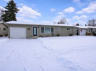 2524 5th St NW, Minot, ND 58703