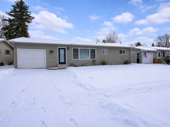 2524 5th St NW, Minot, ND 58703