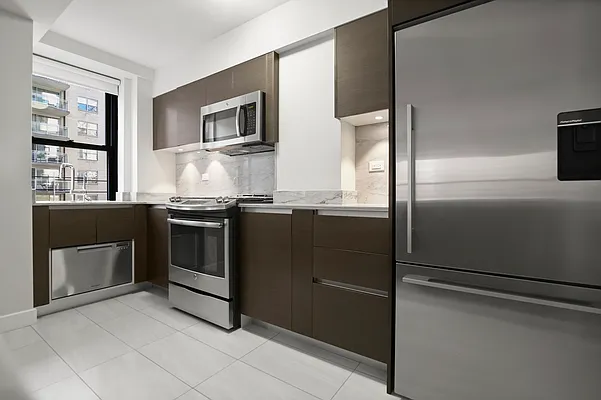 Rented by Stonehenge NYC LLC | media 12