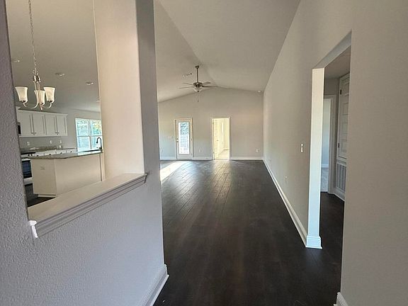 5th image of 6127 Buckshot Dr