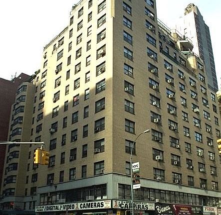 3rd image of 135 E 54th St APT 5H