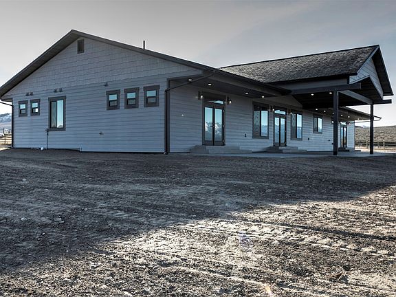 3rd image of 282 Grantsdale Cemetary Rd