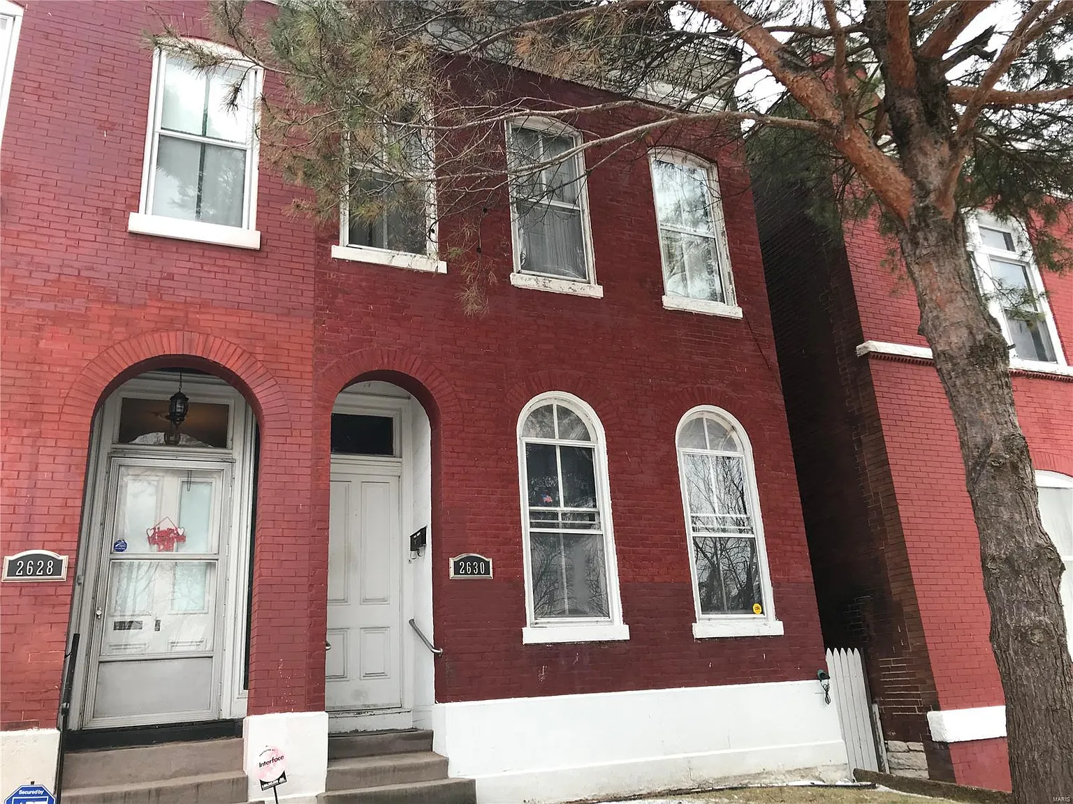 2630 Geyer Ave photo 1