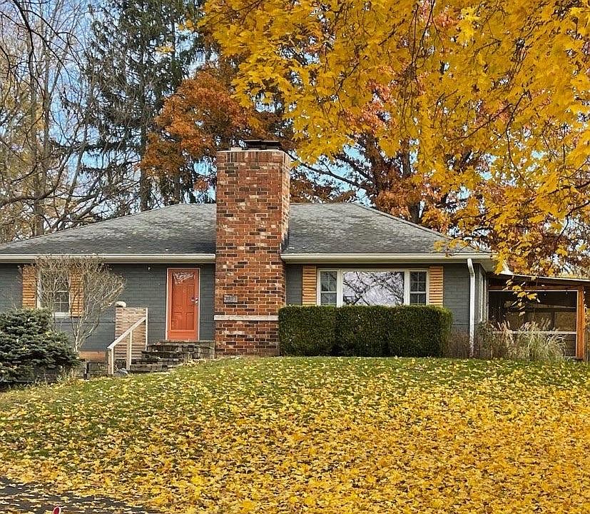 1st image of 7811 Meadowbrook Dr