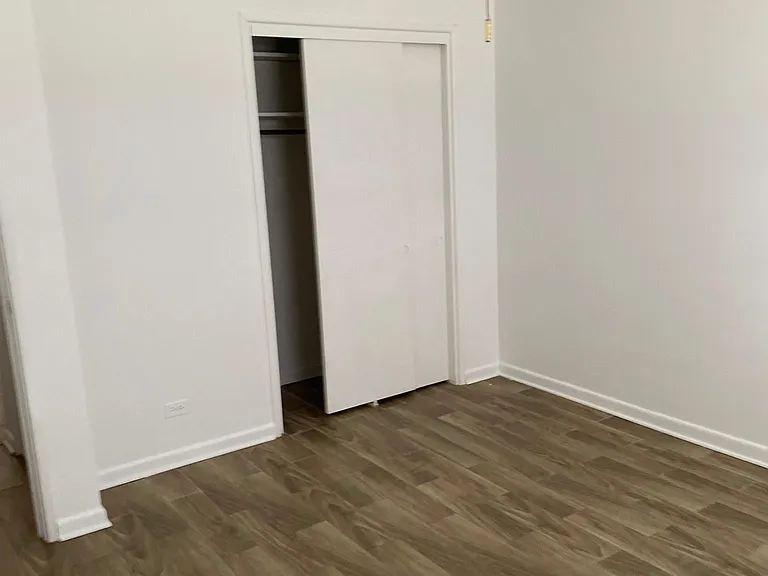 7318 Oakwood Ave #8 — Photo 6