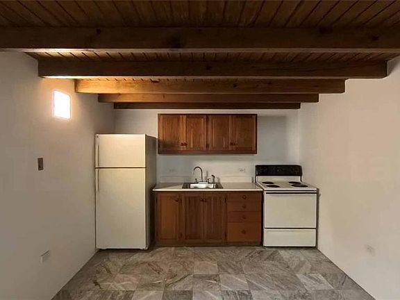 4th image of 152 San Justo