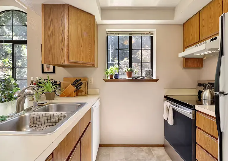 1294 Lowe Ave #2 — Photo 4