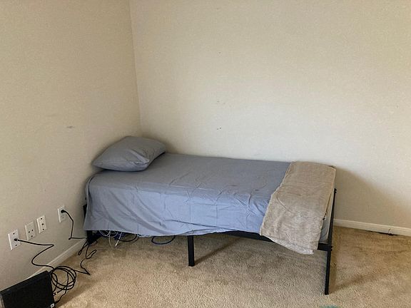 4th image of 15614 Aiken Ln
