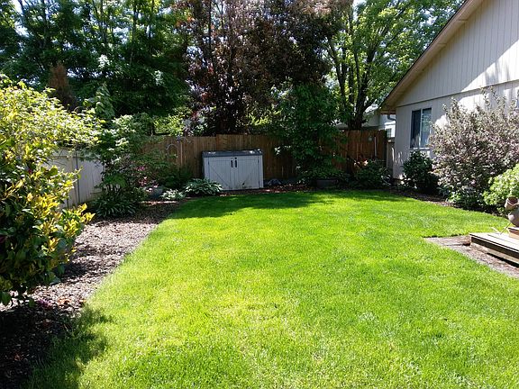 2nd image of 1905 SE 158th Ave