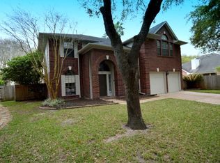 227 Rolling Plains Dr, Sugar Land, TX 77479