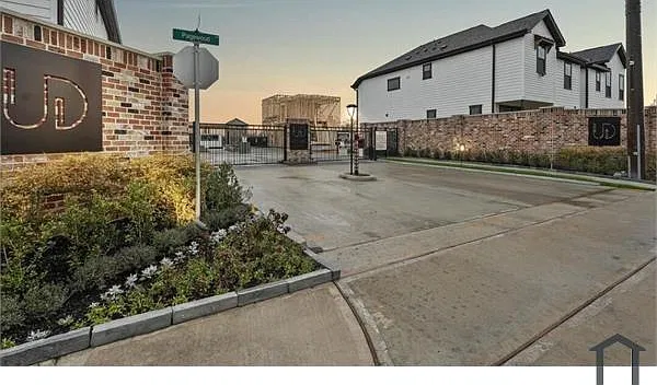 1 bed, 600 sqft, $1,500 — Photo 1