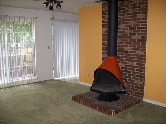 2nd image of 4001 SE 22nd Ave #B