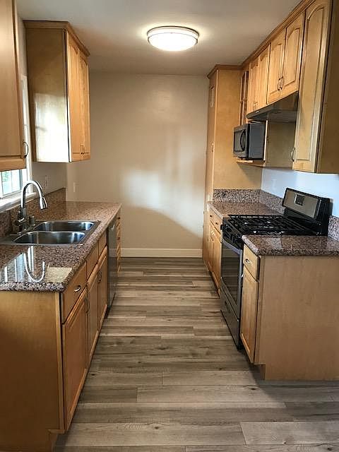 1st image of 5713 Case Ave #5