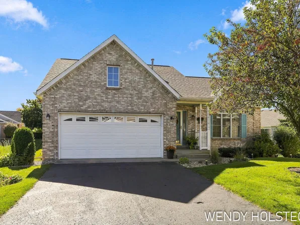 2947 Bayberry Ct, Holland, MI 49424
