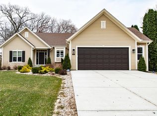 3112 Nagawicka Ave, Delafield, WI 53018