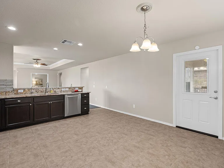 2811 Cone Flower Dr — Photo 20