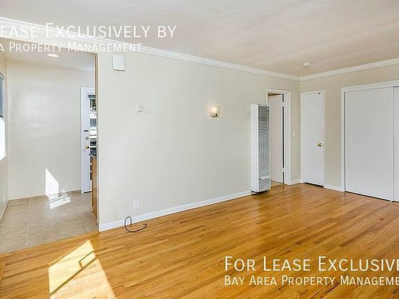 4th image of 440 Laurel St APT 4