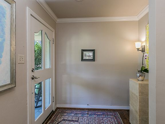 4th image of 2406 Parker St