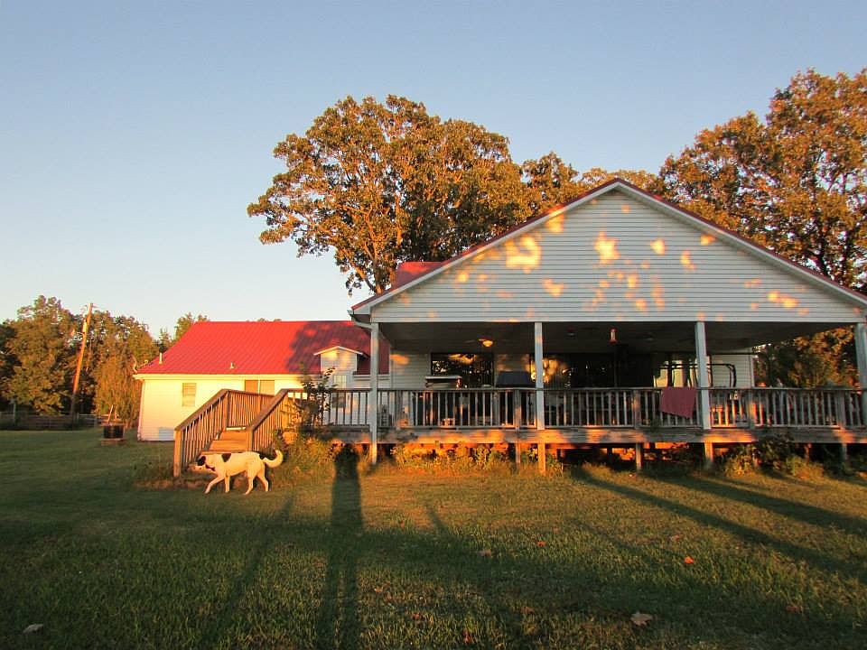2nd image of 150 Floyd Rd