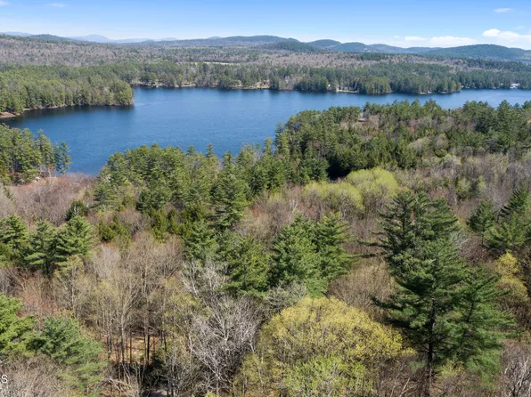 000 Friends Lake Road, Chestertown, NY 12817