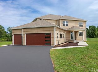 7304 Briar Dr, Spring Grove, IL 60081