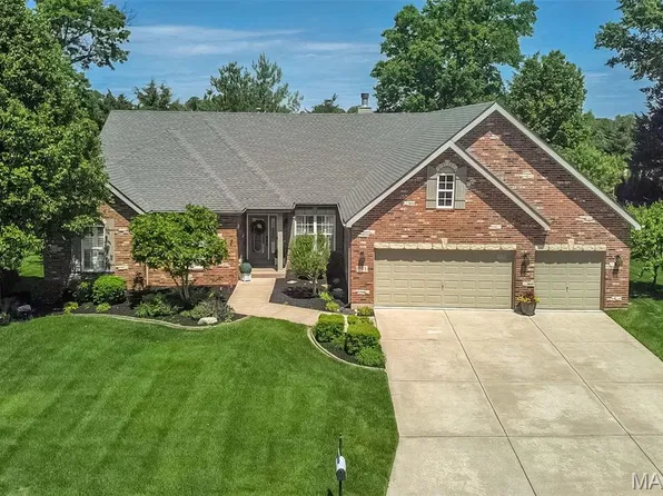 233 Fox Haven Dr, O'Fallon, MO 63368