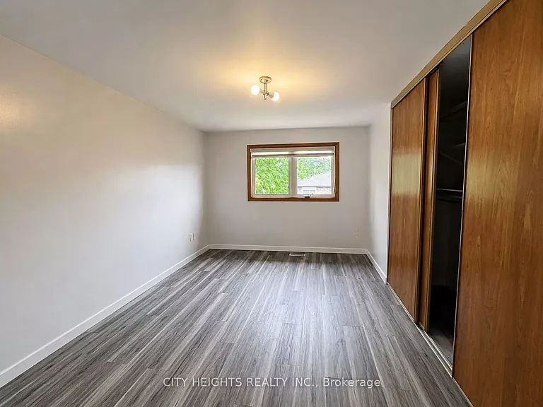 164 Daniels Cres — Photo 19