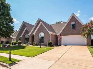 1171 Macon Hall Rd, Cordova, TN 38018