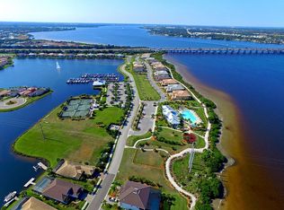 1235 Riverscape St, Bradenton, FL 34208