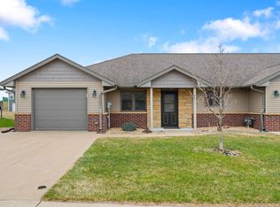 602 Meadowland Ct UNIT C, Epworth, IA 52045