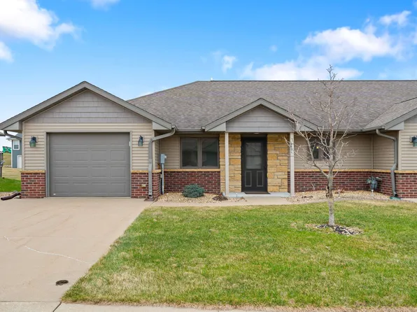 602 Meadowland Ct Unit C, Epworth, IA 52045