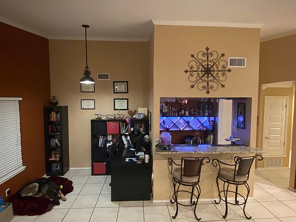 4th image of 15110 Mineral Springs St