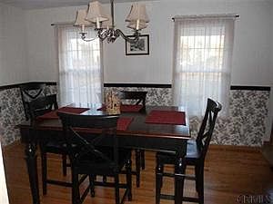 4th image of 111 Kayaderosseras Dr