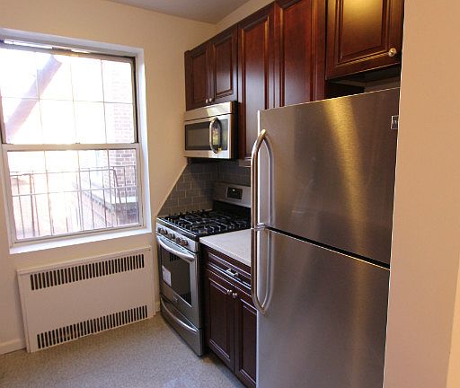 4th image of 11701 Park Ln S #D6f