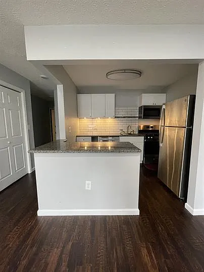 512 Church St — Photo 5