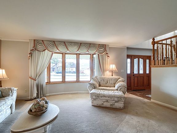 4th image of 1285 E Manfield Way