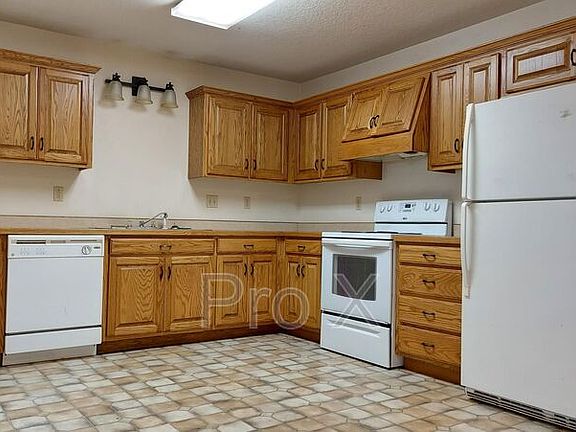 4th image of 301 E Park St APT B
