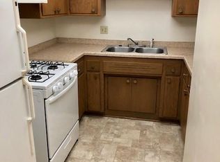 2555 N Oakland Ave #204, Milwaukee, WI 53211
