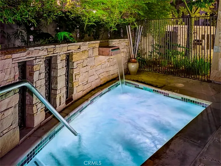 3614 Rivington — Photo 29